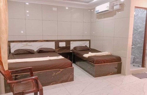 Velankanni Cabine | GM Residency