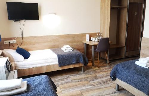 Brzezno Autre | Gościniec Piast Pokoje i Camper Park