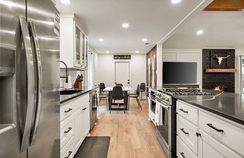 Frisco Maison | Go-Karts and Broomsticks, Heated pool and spa!