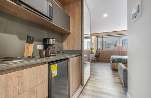La Aguacatala Appartement | Go Living 1413 · Luxury loft, Amazing City view AC, GYM and co-work