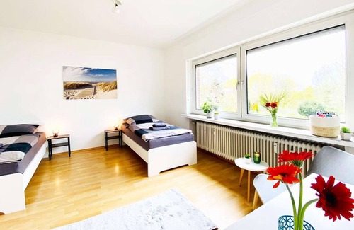 Pfalzdorf Appartement | GO02 4 room apartment with balcony & garden