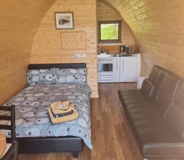 Glanlough Autre | Goats Path Farm and Pod Park