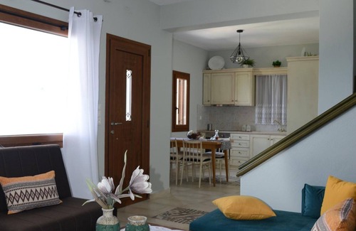 Sourpi Appartement | Goddess Hera Apartment