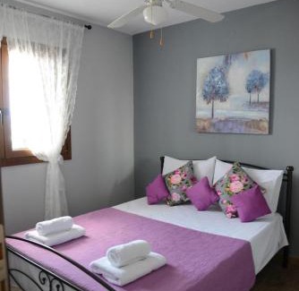 Sourpi Appartement | Goddesses Villa 2 in Nies