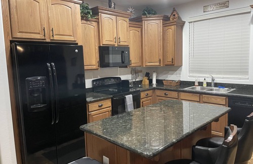 Gold Canyon Maison | Gold Canyon, Hot Tub, view of Superstition Mountains golfing, hiking, biking.