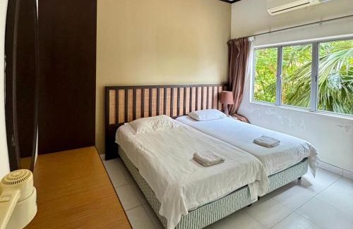 Endah Appartement | Gold Coast Morib Apartment