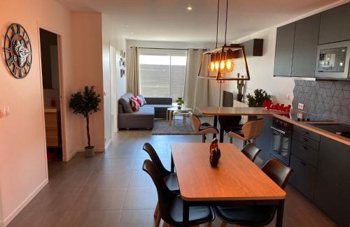Villejust Appartement | GOLD COCOON T3 74m2 proche centre ville