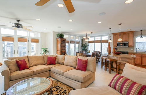 Gold Coast Copropriété | GoldCoast-2nd Flr w / Elevator-Handicap Friendly-Across frm Beach, 5 bdrms / 4 bths