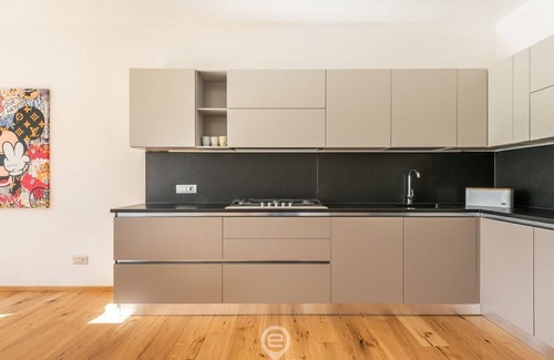 Porto Pino Appartement | Golden Dunes Villa - Garden Retreat