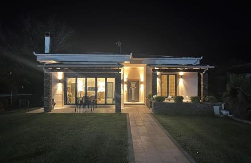 Trikala Maison | Golden Eagle House
