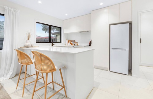 Cambridge Maison | Golden Grove - Cambridge Holiday Home