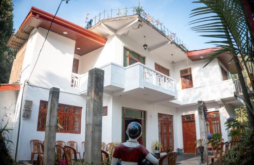 Yatinuwara Maison | Golden Holiday Home