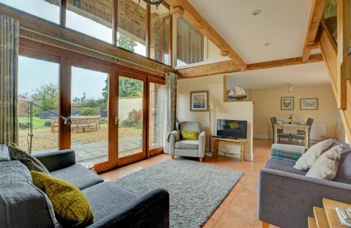 Fakenham Maison | Golden Lion Barn