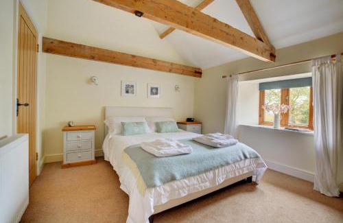 Fakenham Maison | Golden Lion Barn