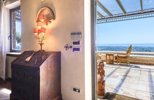 Pietrasanta Appartement | GOLDEN LUXE - Luxury Villa whit Amazing Sea Wiew Pool