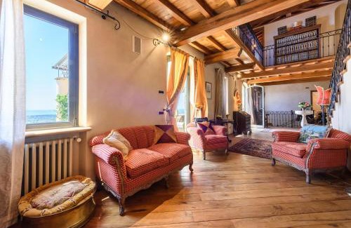 Pietrasanta Appartement | GOLDEN LUXE - Luxury Villa whit Amazing Sea Wiew Pool