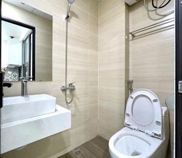 Hai Ba Trung Appartement | GOLDEN Luxury House-French Niche Place in Centre-Rooftop Pool-Free EarlyCheckin