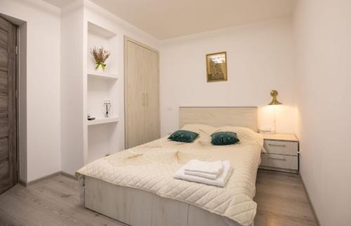 Petrosani Appartement | Golden Mountain Flat- ADULTS ONLY