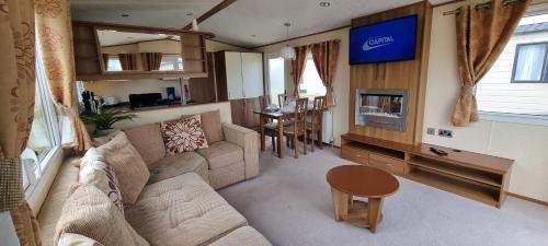Chapel Saint Leonards Autre | Golden Palm Resort - St David - Coastal Caravan Breaks