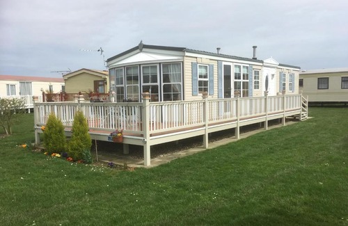 Chapel Saint Leonards Autre | Golden palm resort skegness
