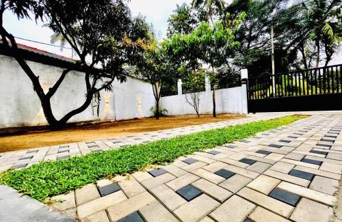 Seeduwa - Katunayake Maison | Golden Paradise Transit Hotel