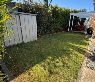 Papamoa Beach Maison | Golden Sands Beachside Cottage