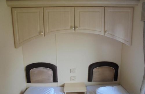 Ingoldmells Appartement | Golden Sands: Granada GS 6 Berth, Central Heated, Large veranda, Access to the beach