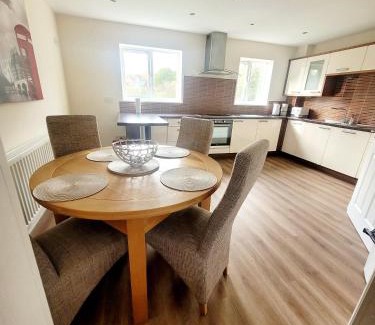 Codnor Maison | Golden Valley View