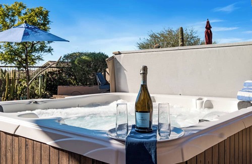 Gold Canyon Maison | Golden View | Superstition Mtn Views, Private Pool and Hot Tub, Sleeps 14