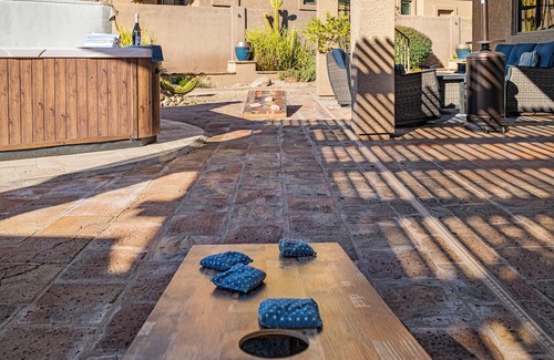 Gold Canyon Maison | Golden View | Superstition Mtn Views, Private Pool and Hot Tub, Sleeps 14