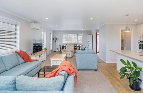 Coromandel Maison | Golden Vista - Coromandel Holiday Home