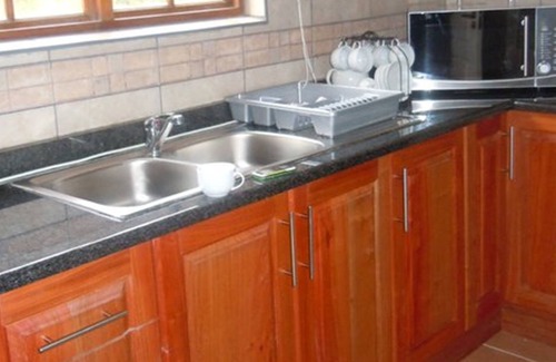 Pilanesberg National Park Cabine | Golden Leopard Resorts - Bakgatla Resort