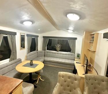 Withernsea Station Balnéaire | Goldflinch - 3 bedroom (8 birth) caravan Sand Le Mere