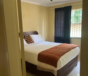 Garsfontein Maison | Goldpot Garsfontein 6 minutes away from SunBet Arena at Time Square Casino