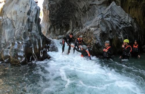 Mitogio Appartement | Gole Alcantara Appartamento Lanternavacanze