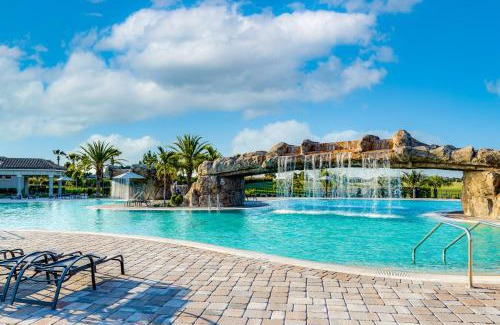 Lakewood Ranch Appartement | Golf and Spa Escape Chic Lakewood National Condo!