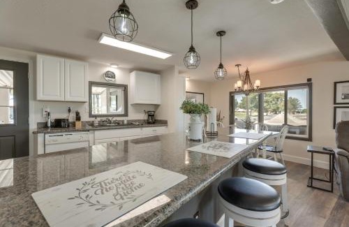 Chandler Maison | Golf Course Views Resort Retreat in Sun Lakes