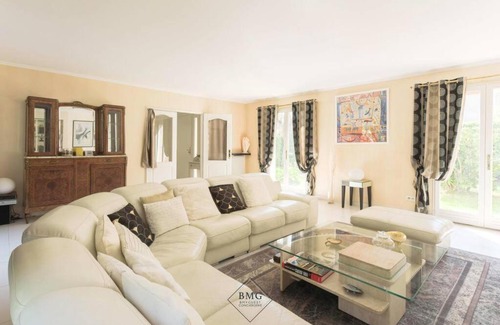 Bussy-Saint-Georges Appartement | Golf House Disneyland BMYGUEST
