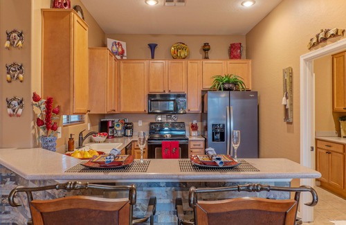Gold Canyon Maison | Golden Golf & Mt VIEWS, Golfers/Hikers Paradise, Comm Htd Salt POOL & Spa, All King Beds