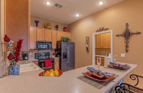 Gold Canyon Maison | Golden Golf & Mt VIEWS, Golfers/Hikers Paradise, Comm Htd Salt POOL & Spa, All King Beds