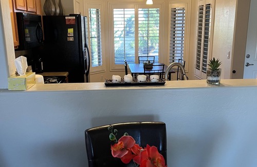 San Tan Valley Maison | Golfer's Paradise!!!-On Johnson Ranch Golf Course with pool!