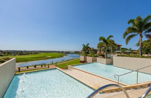 Pelican Waters Appartement | Golfer's Paradise - Pelican Waters