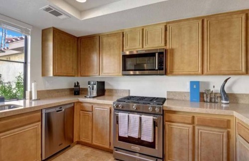 Palm Desert Copropriété | Golfer’s Paradise- Two bedroom condo in Palm Desert’s best community