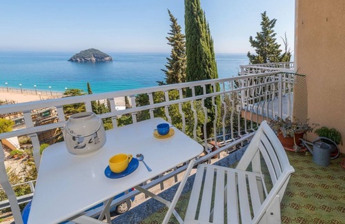 Torre del Mare Appartement | Golfo dell'Isola - Appartamento fronte mare