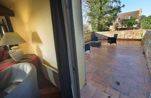 Noisy-le-Roi Villa | Appartement Gondi" 4 pièces (env. 100m2) au premier étage