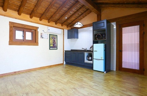 Pudo-gol Maison | Gongju Sangsin Heuljip Pension