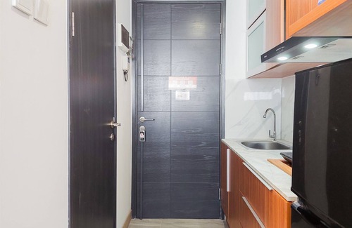 Pinang Appartement | Good And Homey Studio At Collins Boulevard Apartment