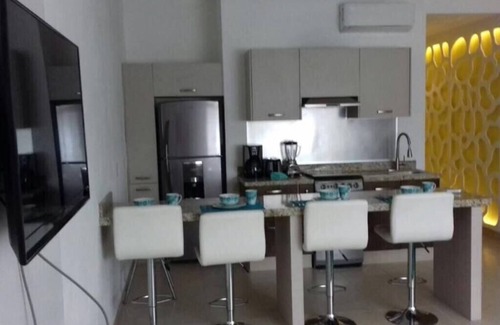 Diaz Ordaz Copropriété | Good location! Versalles 3 blocks to the beach! ?