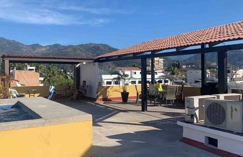 Diaz Ordaz Copropriété | Good location! Versalles 3 blocks to the beach! ?