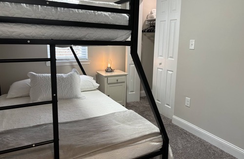 Seabrook Maison | Good Luck Home- FULL HOME 28 Min from DC